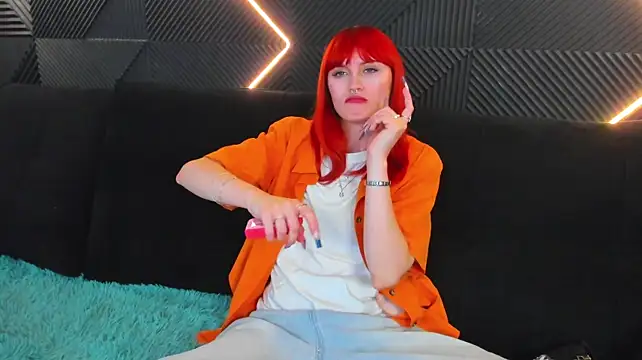 Tori_25 webcam