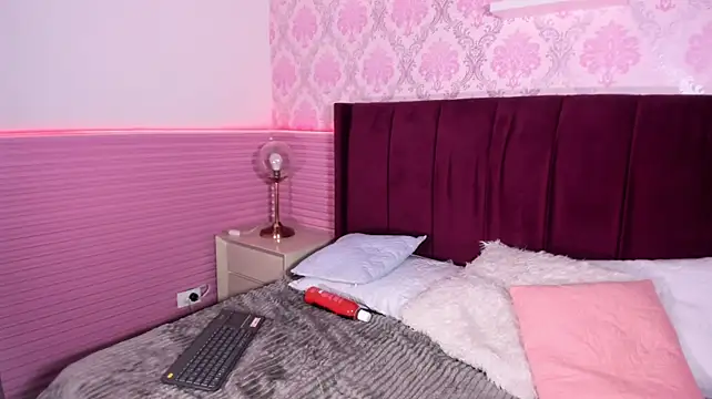 Hanna_Thorne webcam