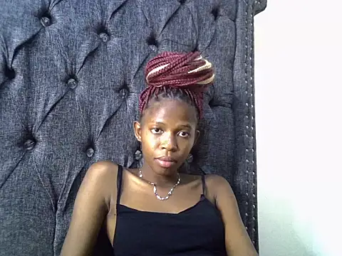sexxyleslyy live cam on StripChat