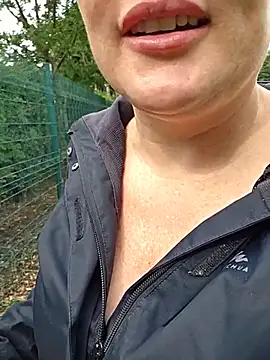 Robyn-XX webcam