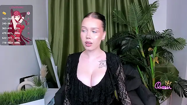 mistress_of_hearts live cam on StripChat