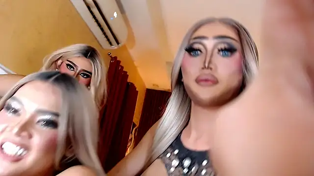 IndestructibleLily webcam