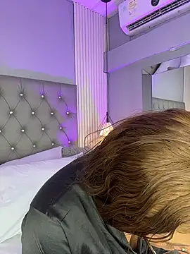 naughty_flower18 webcam