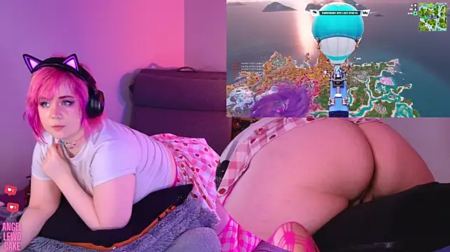 Angel-Lewd-Cake webcam