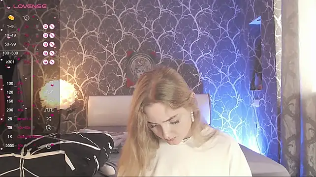 MiaMiaMeow webcam