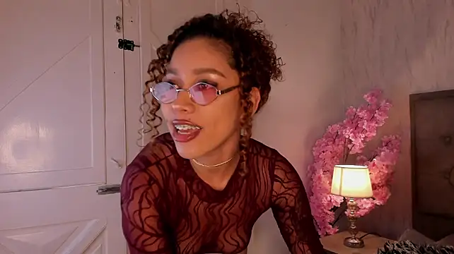 Sienna_brunette webcam