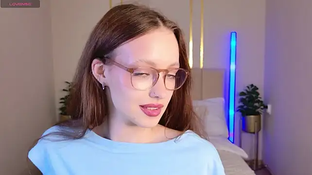 SallyPinkman webcam