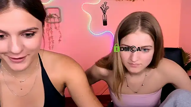 lisa_dark_ webcam