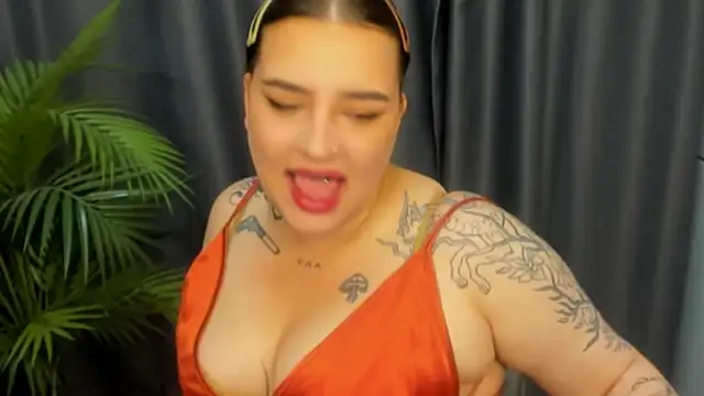 NikkiSummer webcam