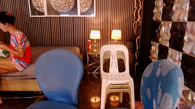 PrettyHorseCockTrans webcam