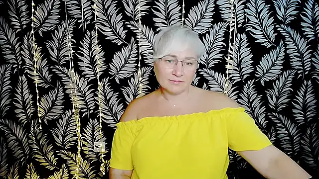 Olivia_playful webcam