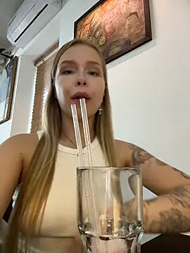 Liza_risky Live Webcam on Stripchat