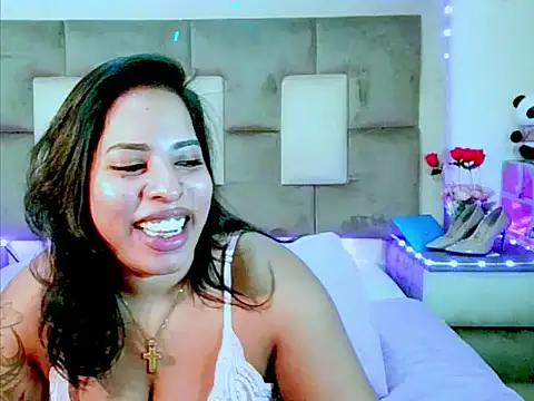 indiantopaz694u webcam