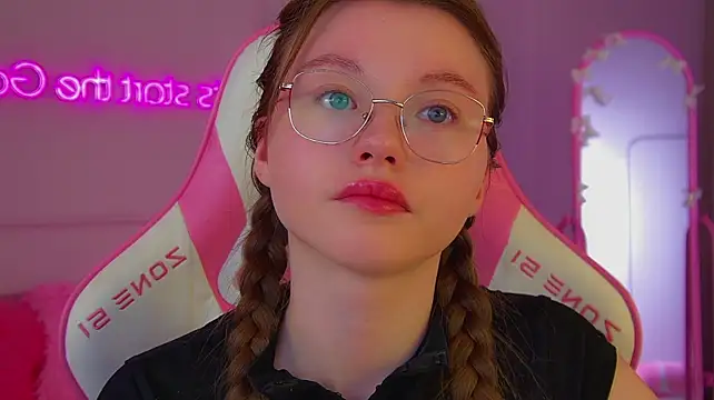 KeiraAsti webcam