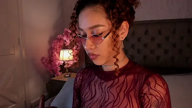 Sienna_brunette