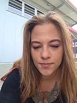 Luna_Lynn webcam