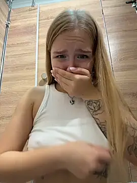 Liza_risky webcam
