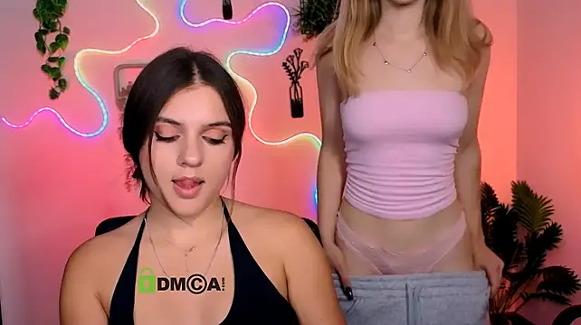 lisa_dark_ webcam