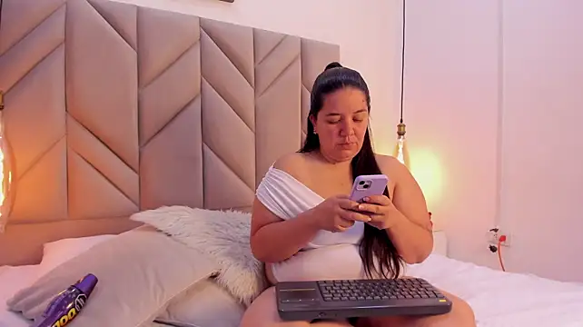 AbbySttonne webcam