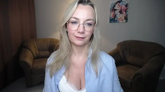 Ava_Elior webcam