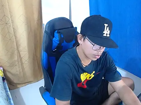 holly_oreo webcam