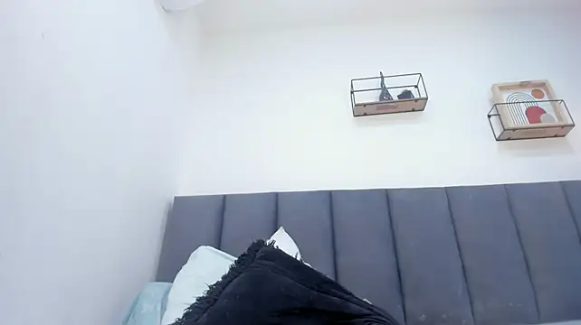 sam_doll_ webcam