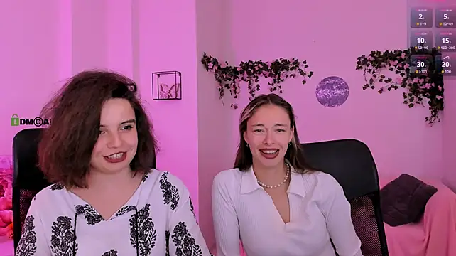 mia_mooon_ webcam