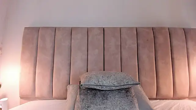Natalie_Oliveira webcam