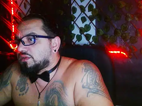 mr_wolf46 webcam