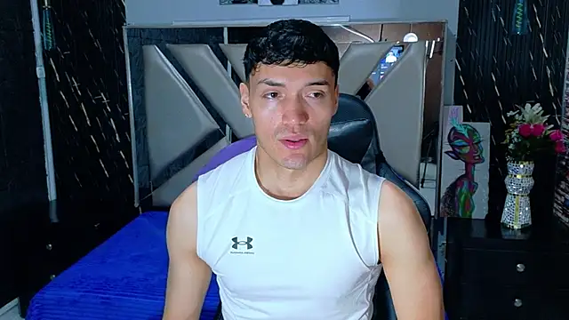 Aron_Darkx webcam
