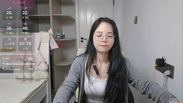 mianmian-99 live cam on StripChat