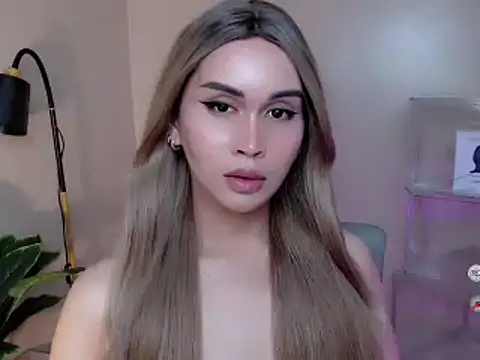 AlodiaOfCums webcam