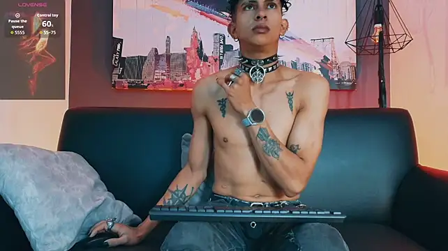 Maximoking26 webcam