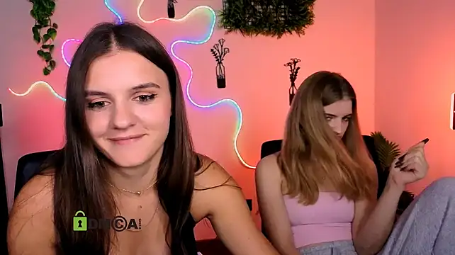 lisa_dark_ webcam