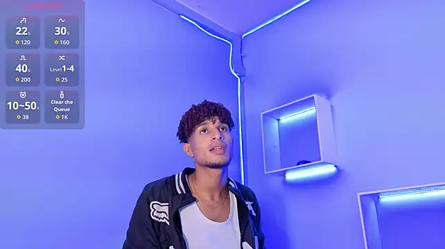 Alex_Bloom webcam