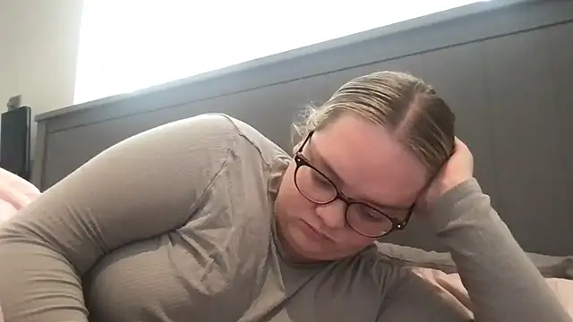honeyyy24 webcam