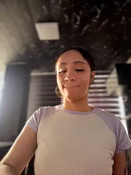 Isabella-Teen