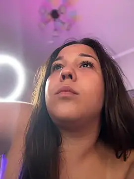 LushBySofa webcam