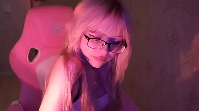KiraBy webcam