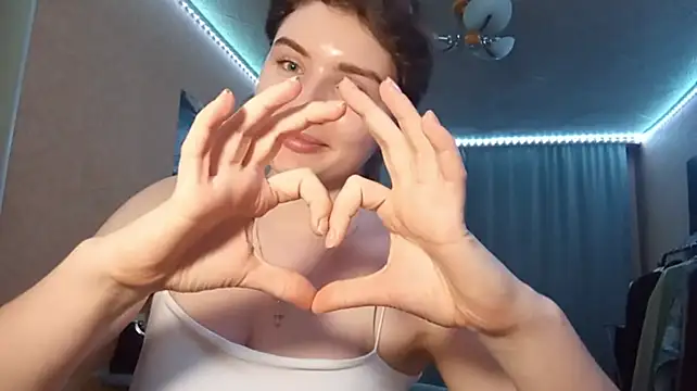 PollyCannons webcam