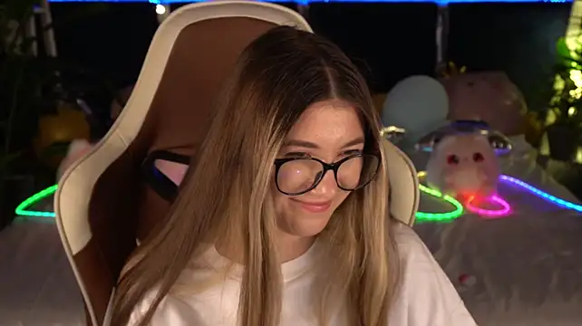 Lissaa_Moon webcam