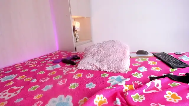 KendallWestt webcam