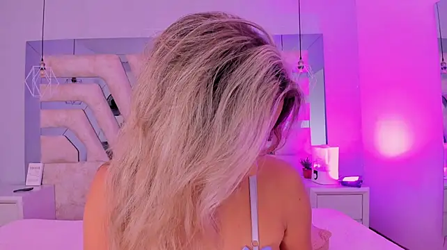 EmmilyElleen webcam