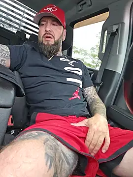 Beardedtattood webcam