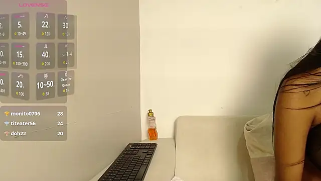 queen_adhara webcam