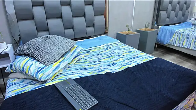 Charlie___Musk webcam