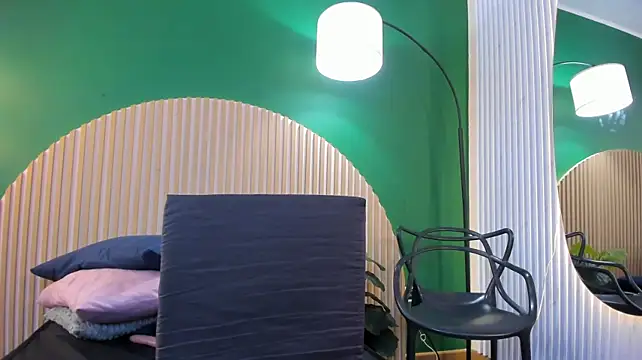vailoetharris webcam