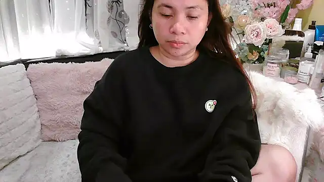 OhmyPinay live webcam