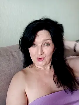 MilaSky4701 live cam on StripChat
