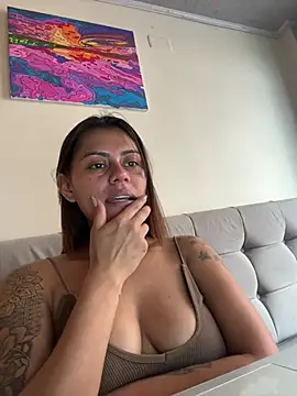 RachelWeisz_ webcam
